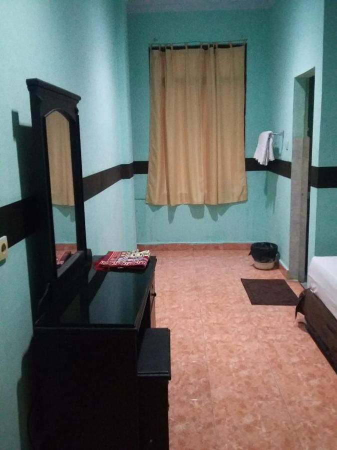 Reddoorz Near Yuki Simpang Raya Mall Medan 2 Экстерьер фото