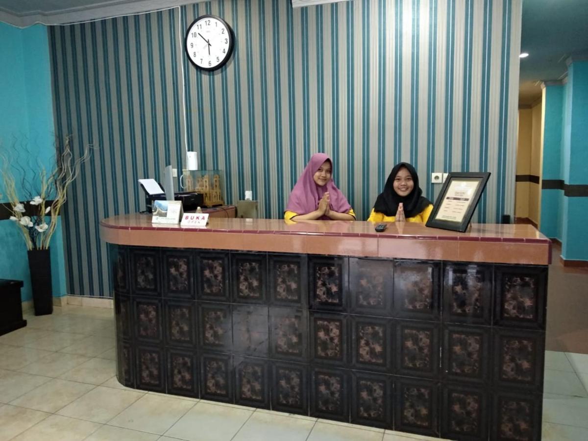 Reddoorz Near Yuki Simpang Raya Mall Medan 2 Экстерьер фото
