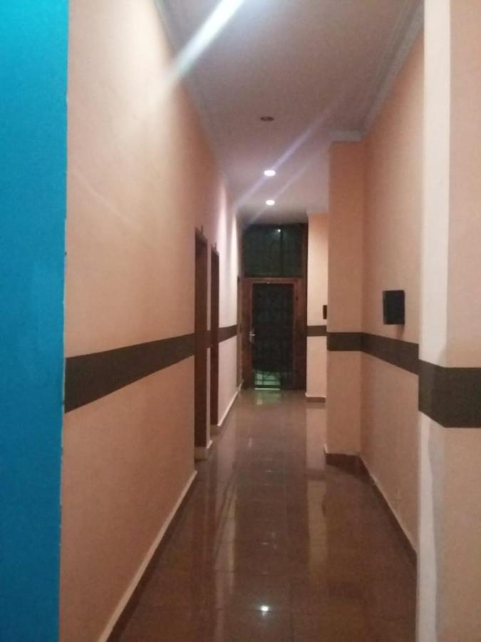 Reddoorz Near Yuki Simpang Raya Mall Medan 2 Экстерьер фото