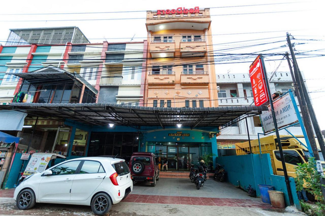 Отель Reddoorz Near Yuki Simpang Raya Mall Medan 2 Экстерьер фото