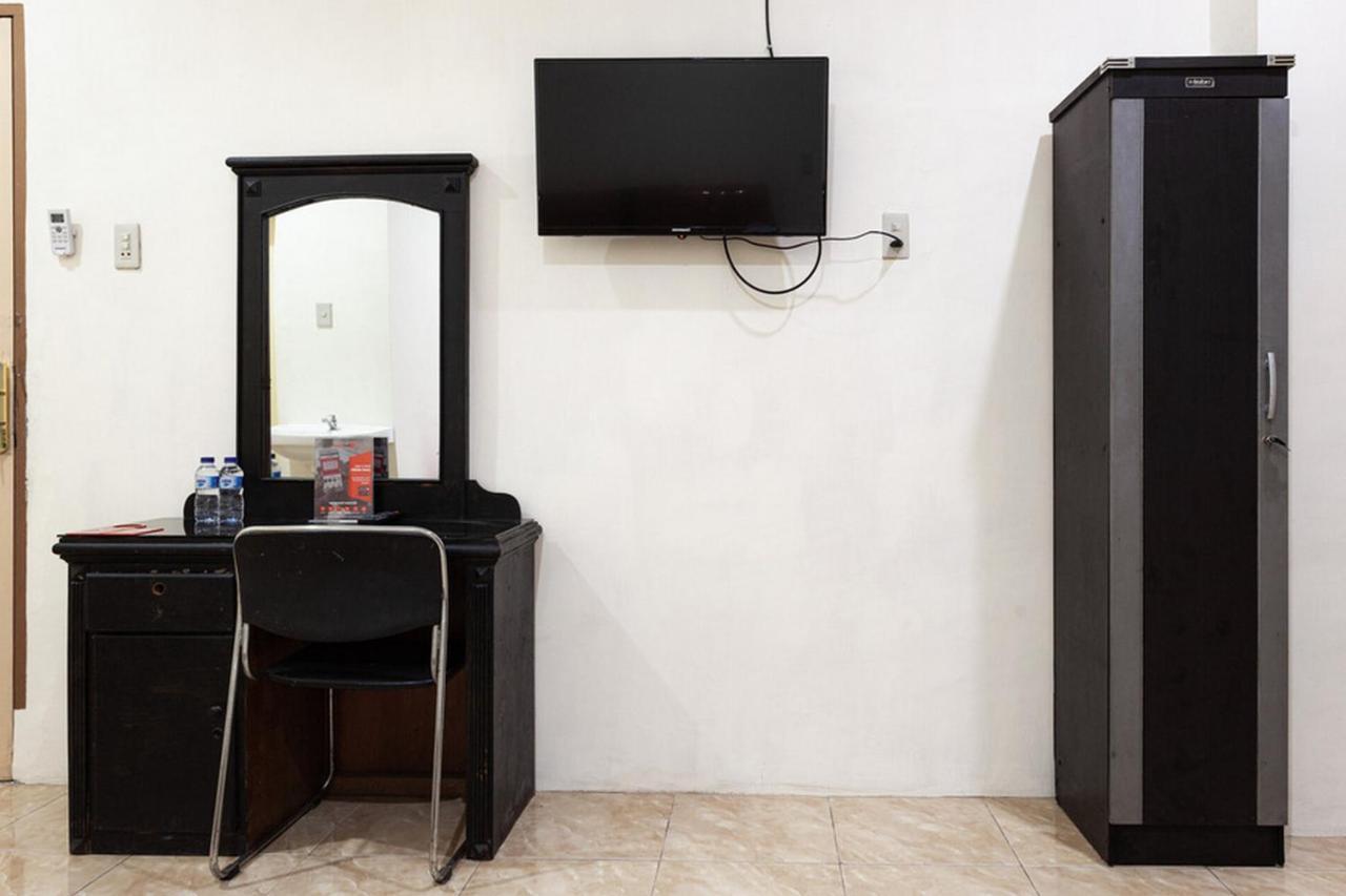 Reddoorz Near Yuki Simpang Raya Mall Medan 2 Экстерьер фото